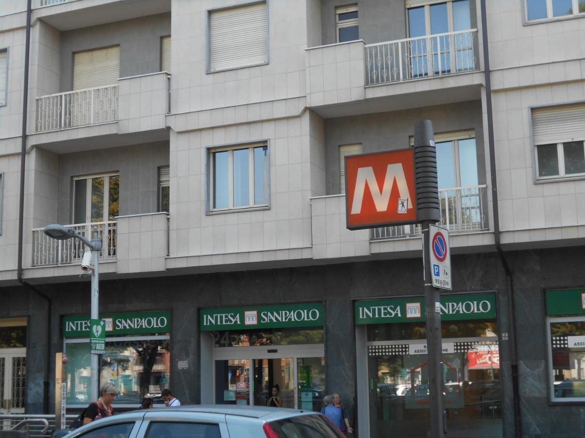 A 10 minuti di metro dal centro Turim Exterior foto